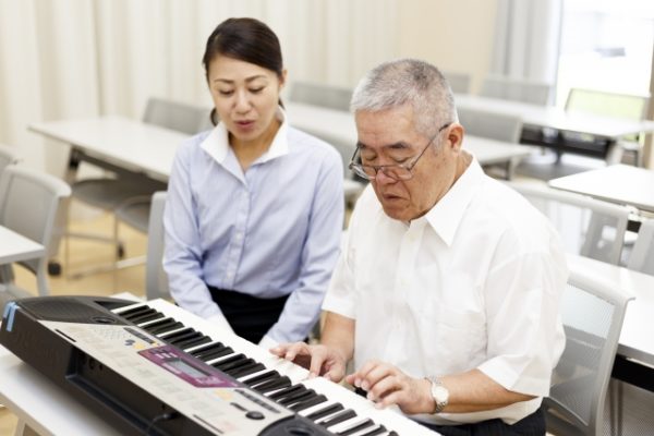 ナレーター 養成所 おすすめ