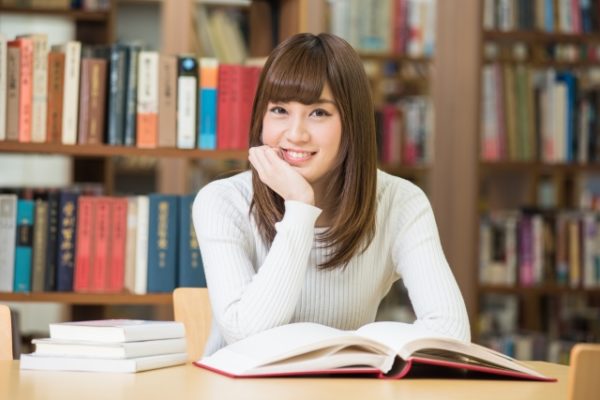 読者モデル カバンの中身